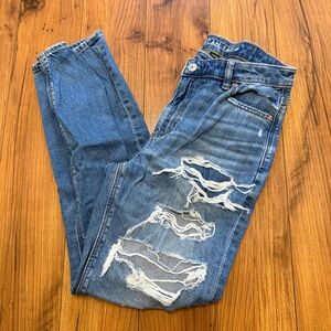 American Eagle Mom Jeans size 4